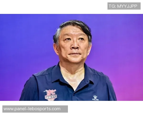 球迷热议李梦潘臻琦被弃宫鲁鸣强调年轻化是重建首要任务